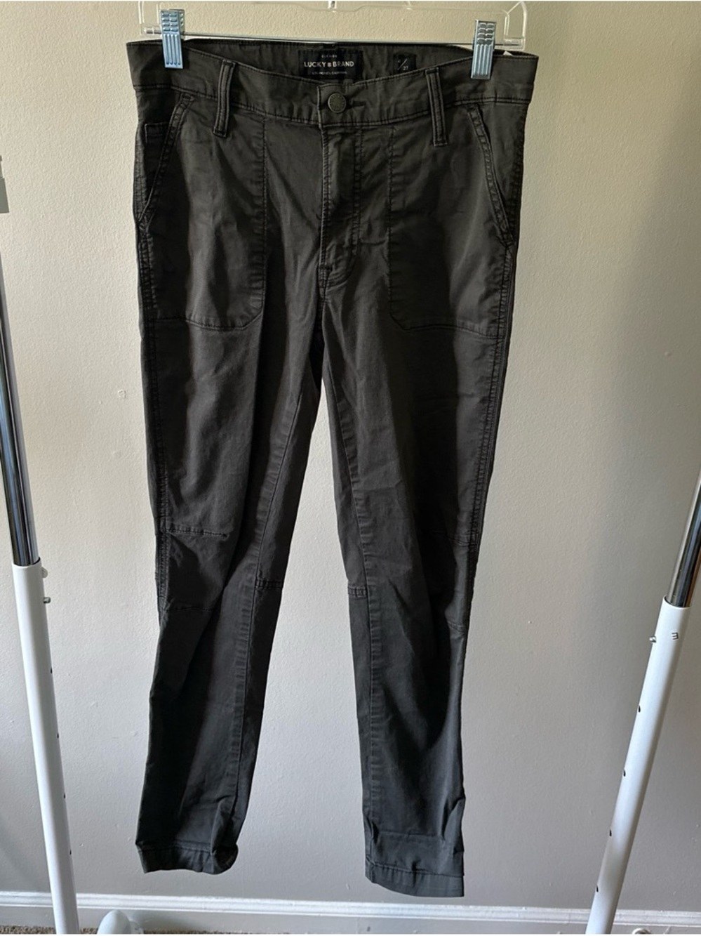 Lucky Brand Black Women's Chinos